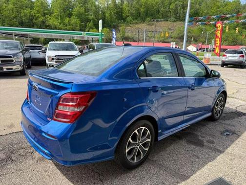 2020 Chevrolet Sonic FWD Sedan LT