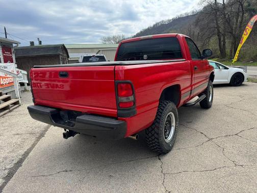 1999 Dodge Ram 1500 Short Bed
