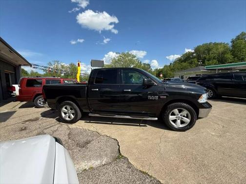 2017 RAM 1500 SLT