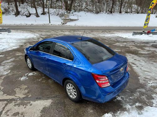 2017 Chevrolet Sonic LT