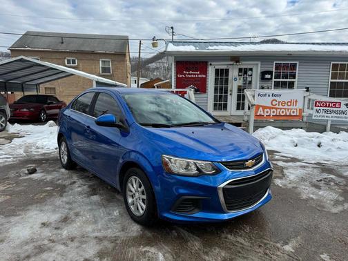 2017 Chevrolet Sonic LT