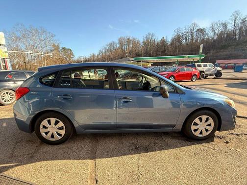 2016 Subaru Impreza 2.0i