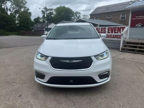 2021 Chrysler Pacifica Touring