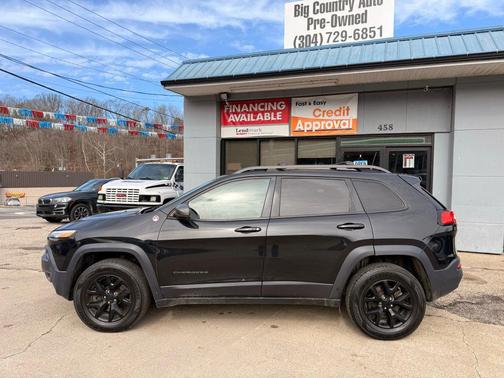 2016 Jeep Cherokee Sport