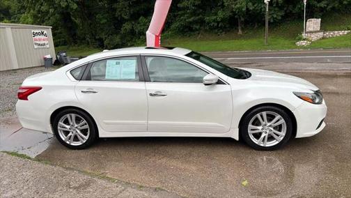 2017 Nissan Altima 3.5 SL