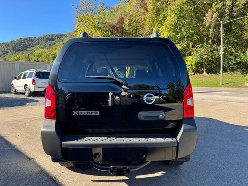 2011 Nissan Xterra S