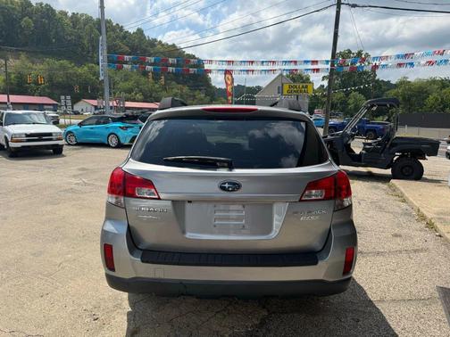 2011 Subaru Outback 2.5 i Premium