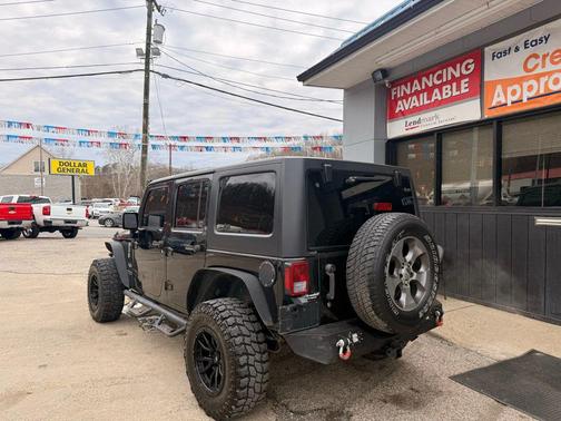 2016 Jeep Wrangler Unlimited Sahara