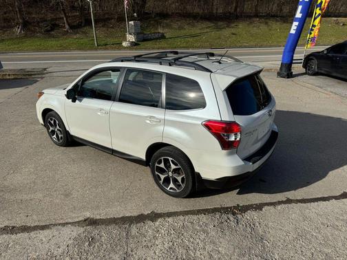2014 Subaru Forester 2.0XT Touring