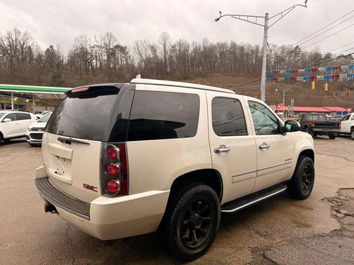 2013 GMC Yukon Denali