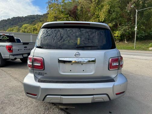 2017 Nissan Armada SV
