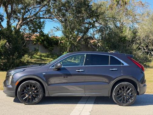 2022 Cadillac XT4 Luxury