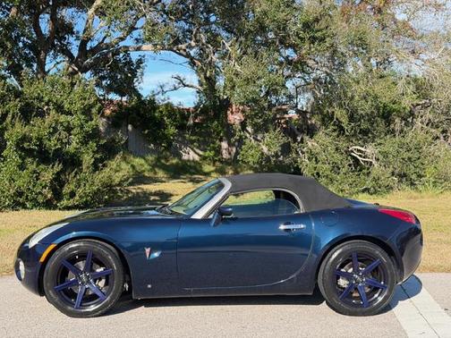 2007 Pontiac Solstice 2dr Convertible