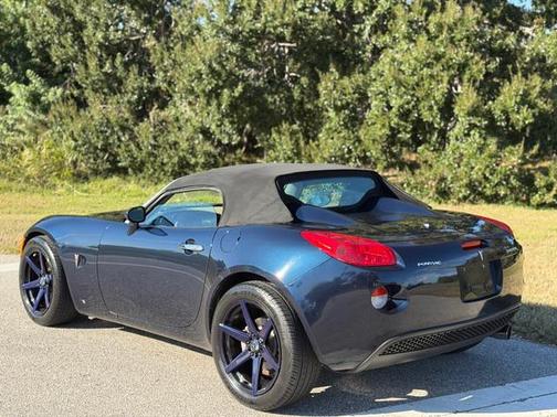 2007 Pontiac Solstice 2dr Convertible
