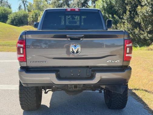 2021 RAM 2500 Laramie Crew Cab 4x4 6'4' Box