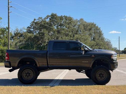 2021 RAM 2500 Laramie Crew Cab 4x4 6'4' Box