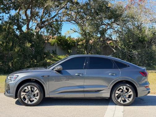 2021 Audi e-tron Sportback Premium