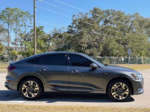 2021 Audi e-tron Sportback Premium