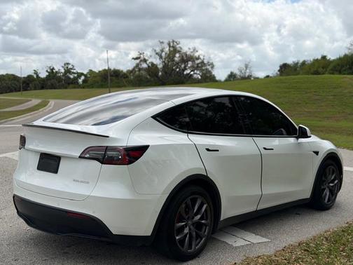 2021 Tesla Model Y Performance Dual Motor All-Wheel Drive