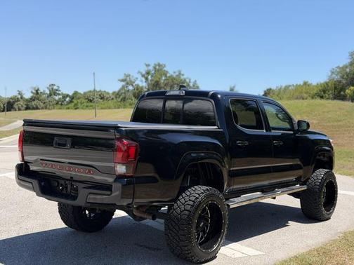 Midnight Black Metallic 2020 Toyota Tacoma SR