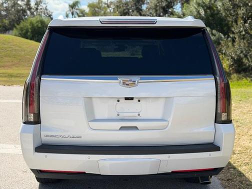 2019 Cadillac Escalade ESV Premium Luxury