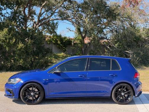2019 Volkswagen Golf R 2.0T DSG