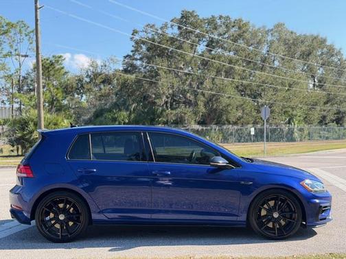 2019 Volkswagen Golf R 2.0T DSG