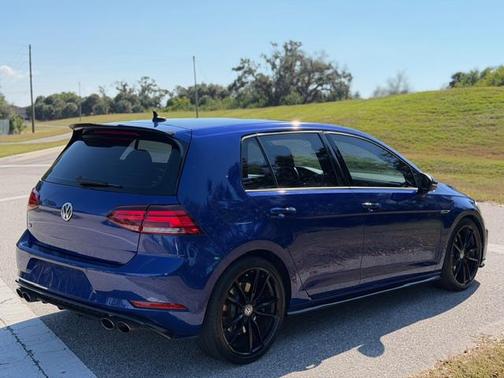 2019 Volkswagen Golf R 2.0T DSG