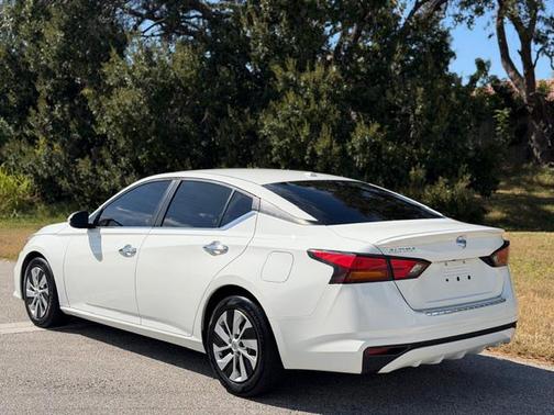 2020 Nissan Altima S FWD