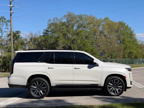 2021 Cadillac Escalade Sport