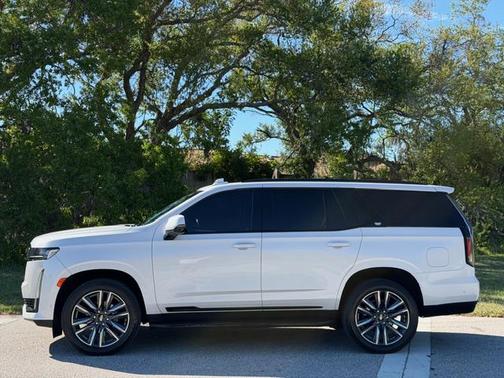 2021 Cadillac Escalade Sport