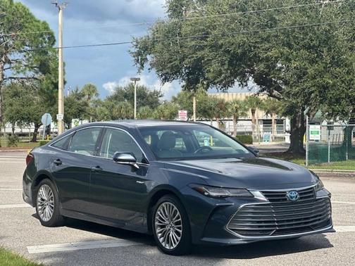 2020 Toyota Avalon Hybrid Limited