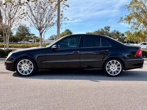 2008 Mercedes-Benz E-Class 4dr Sdn Luxury 3.5L RWD