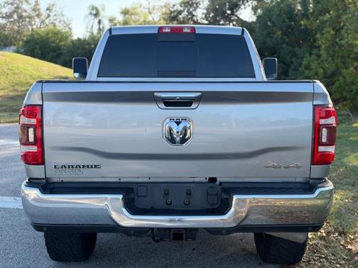 2021 RAM 2500 Laramie Crew Cab 4x4 6'4' Box