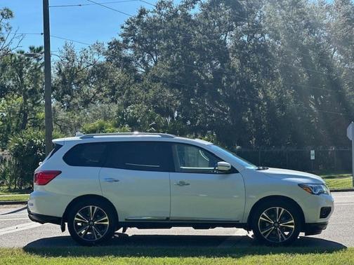 2019 Nissan Pathfinder Platinum