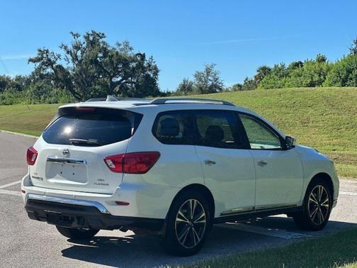 2019 Nissan Pathfinder Platinum