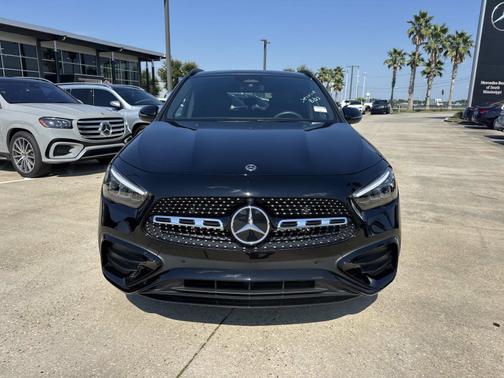 2025 Mercedes-Benz GLA 250 Base