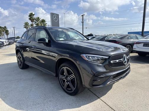 2025 Mercedes-Benz GLC 300 4MATIC
