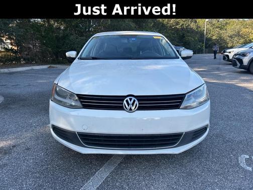 2014 Volkswagen Jetta Auto SE