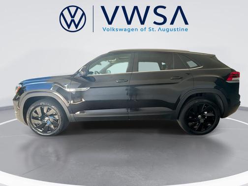Deep Black Pearl 2024 Volkswagen Atlas Cross Sport 2.0T SE w/Technology
