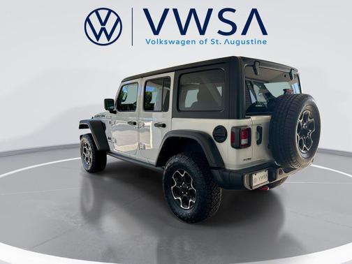 Bright White Clearcoat 2023 Jeep Wrangler Rubicon