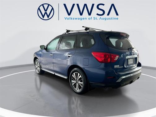 2018 Nissan Pathfinder SV