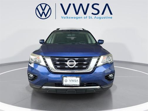 2018 Nissan Pathfinder SV