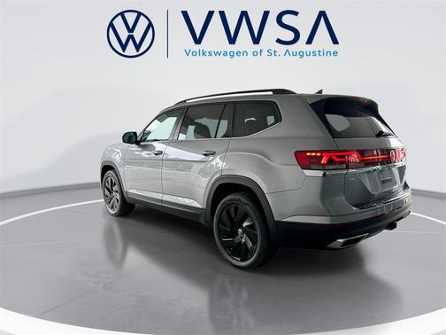 2026 Volkswagen Atlas 2.0T SE w/Technology 4MOTION