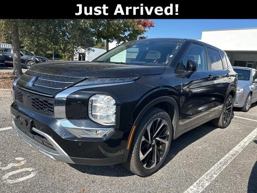 2024 Mitsubishi Outlander SE Black Edition S-AWC