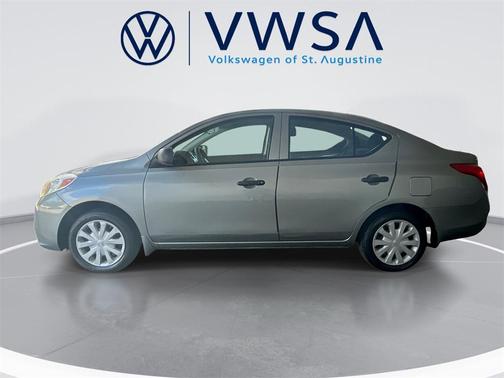 2012 Nissan Versa 1.6 S