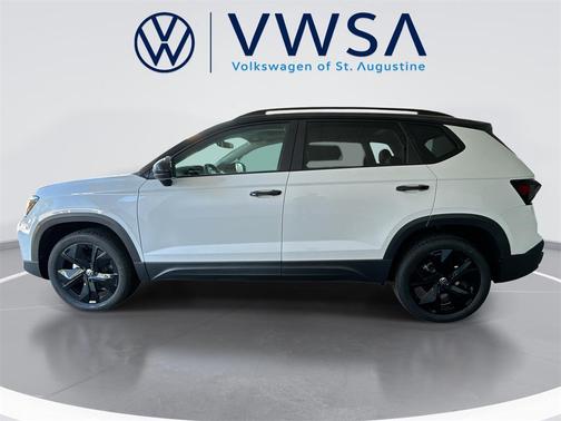 2026 Volkswagen Taos SE Black