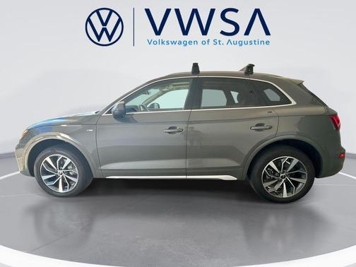 Chronos Gray Metallic 2024 Audi Q5 45 S line Premium Plus