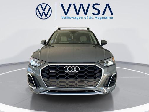 Chronos Gray Metallic 2024 Audi Q5 45 S line Premium Plus