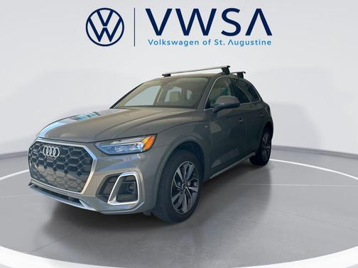 Chronos Gray Metallic 2024 Audi Q5 45 S line Premium Plus
